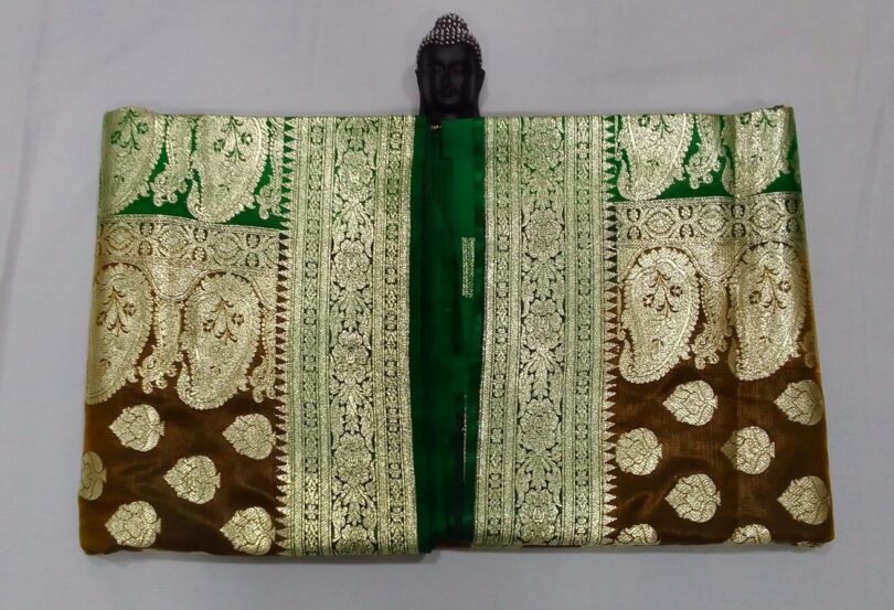 2B Mustard Brown wb Emerald Green with Golden Zari Banarasi Silk Saree - Image 3