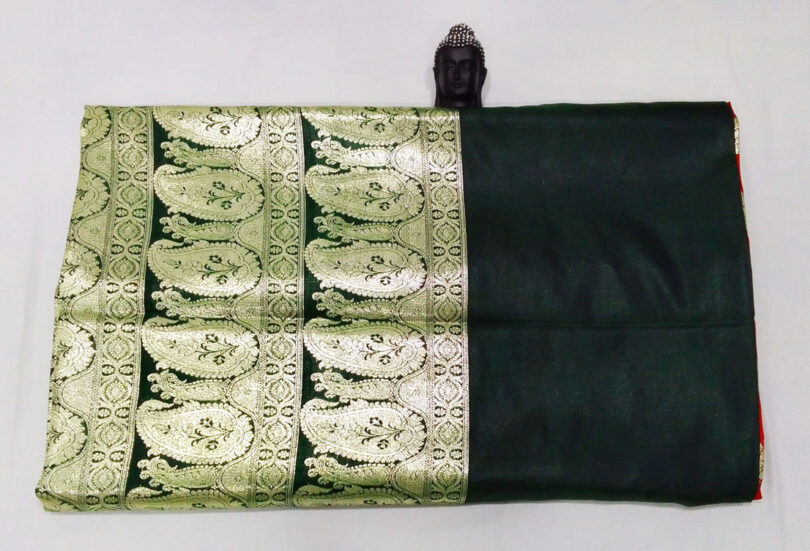 2B Scarlet Red wb Dark Green with Golden Zari Banarasi Silk Saree - Image 4