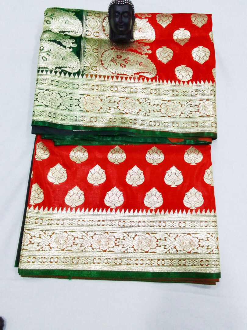 2B Scarlet Red wb Dark Green with Golden Zari Banarasi Silk Saree - Image 5