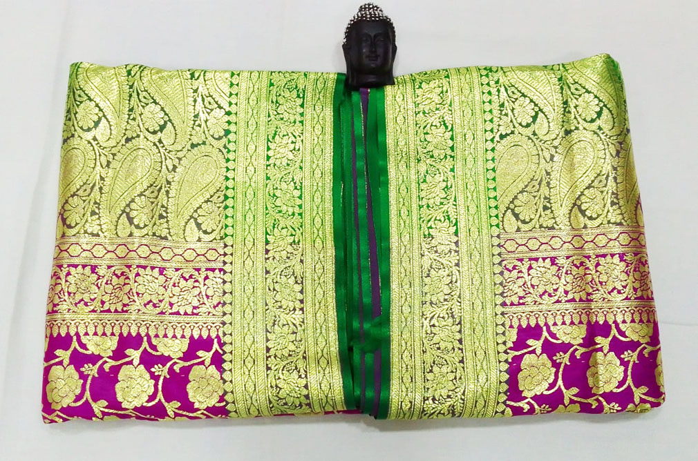 2B Merlot Pink wb Emerald Green with Golden Zari Banarasi Silk Saree - Image 3