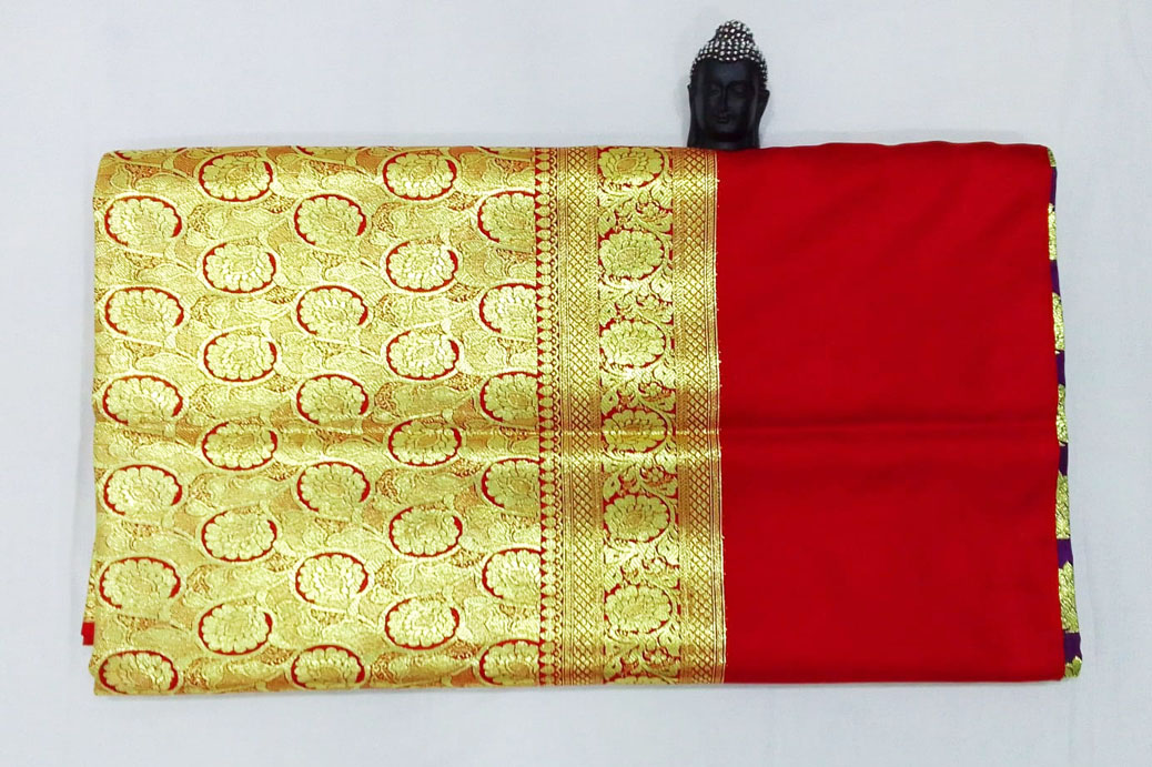2B Eggplant Purple wb Crimson Red with Golden Zari Banarasi Silk Saree - Image 3