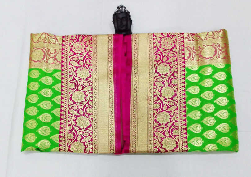 2B Kelly Green wb Barbie Pink with Golden Zari Banarasi Silk Saree - Image 3
