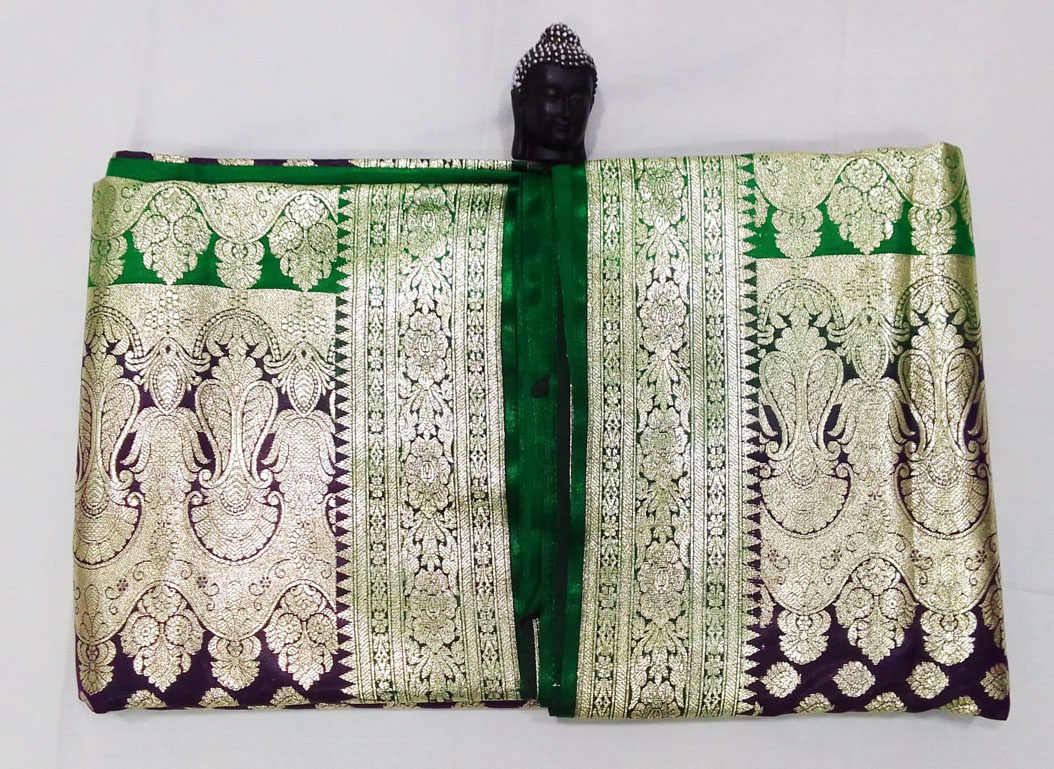 2B Wine Purple wb Emerald Green with Golden Zari Banarasi Silk Saree - Image 3