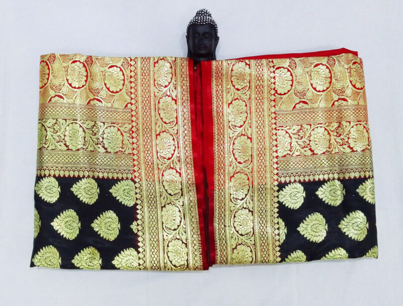 2B Coal Black wb Crimson Red with Golden Zari Banarasi Silk Saree - Image 2