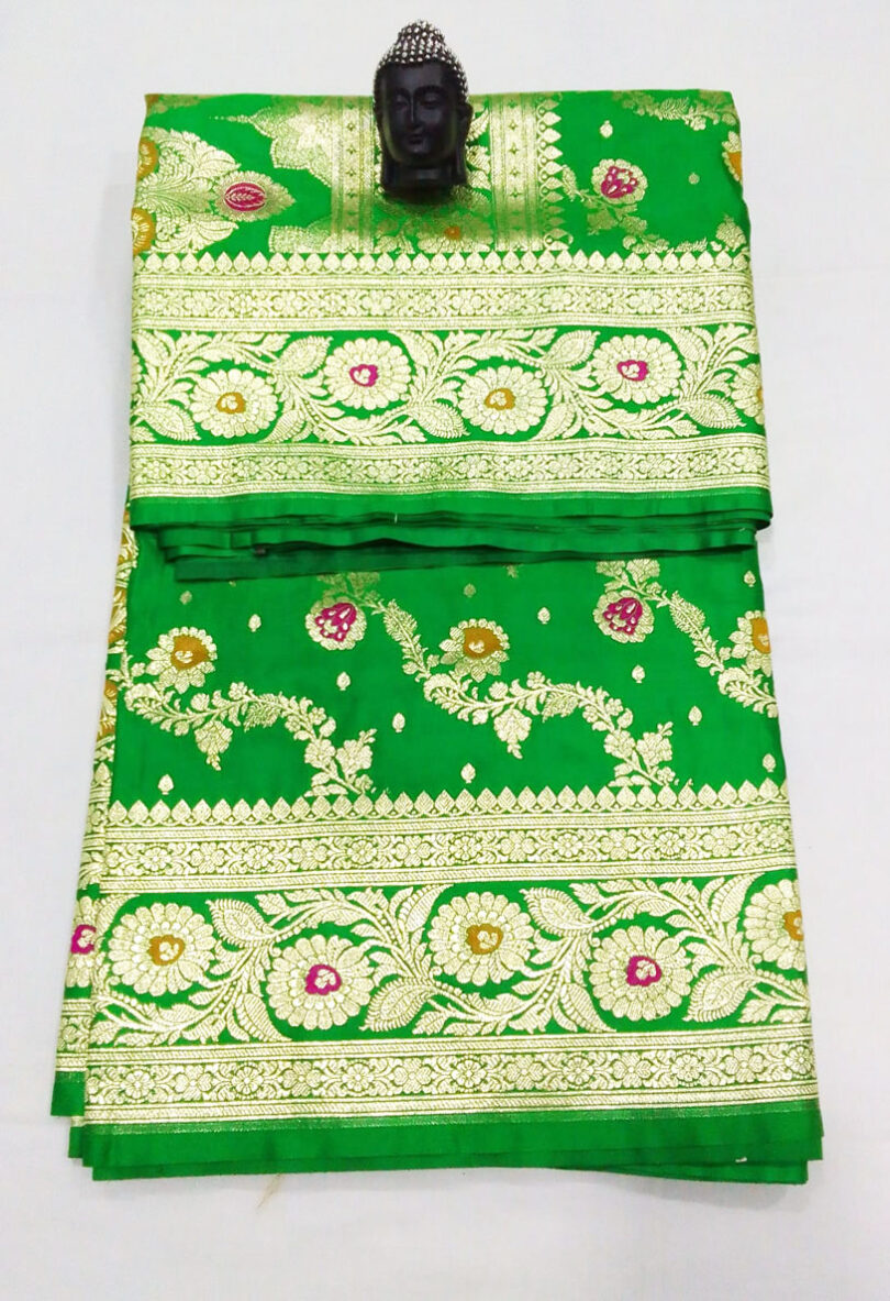 2B Emerald Green wb same colour with Golden Zari Banarasi Silk Saree - Image 4