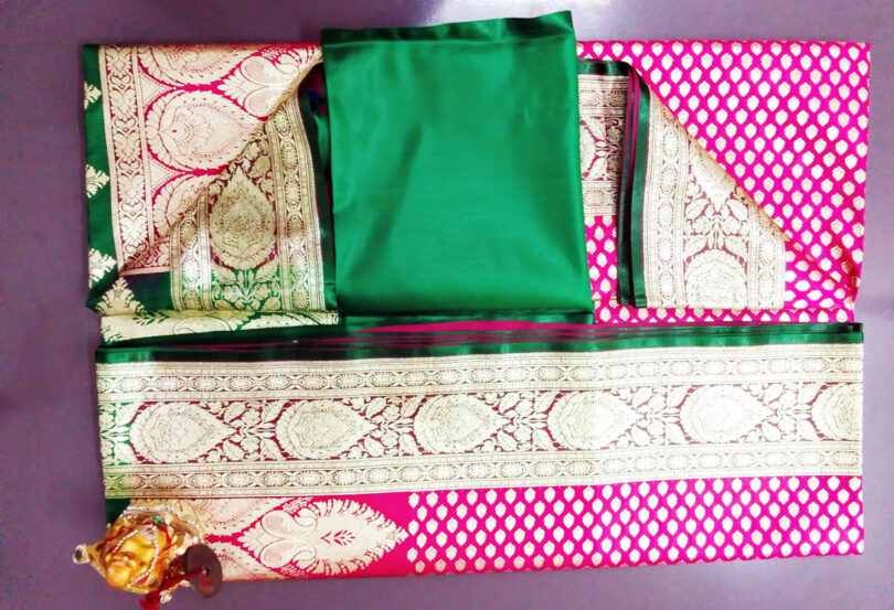 2B Barbie Pink wb Emerald Green with Golden Zari Banarasi Silk Saree - Image 5