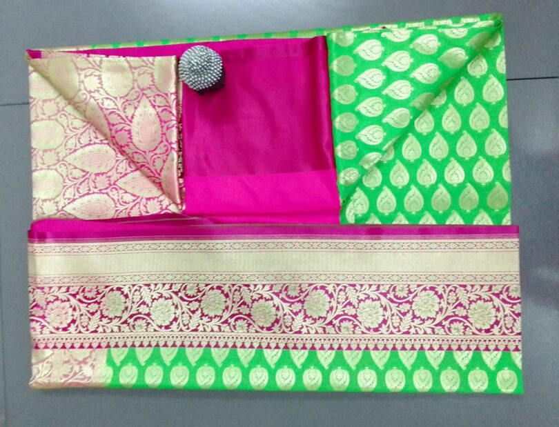2B Kelly Green wb Barbie Pink with Golden Zari Banarasi Silk Saree - Image 6