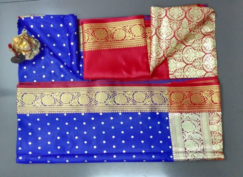 2B Royal Blue wb Crimson Red with Golden Zari Banarasi Silk Saree - Image 5
