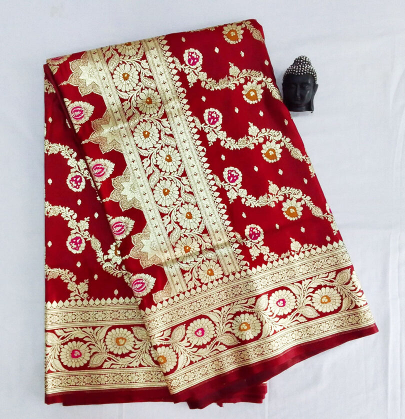 2B Currant Red wb Same colour with Golden Zari Banarasi Silk Saree - Image 2