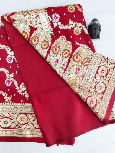 2B Currant Red wb Same colour with Golden Zari Banarasi Silk Saree