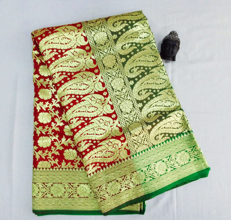 2B Crimson Red wb Emerald Green with Golden Zari Banarasi Silk Saree - Image 2