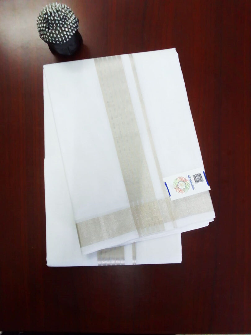 2B Glitter Silver Border Handloom Dhothi - Image 2